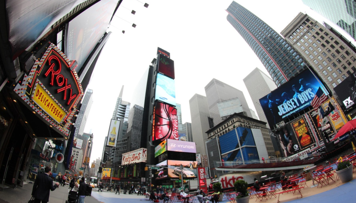 美国西雅图最新疫情：防护与希望的交汇